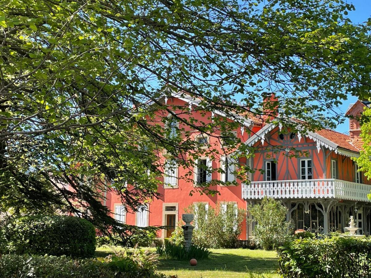 Domaine La Belle Histoire - Gite Cote Parc Besset Экстерьер фото